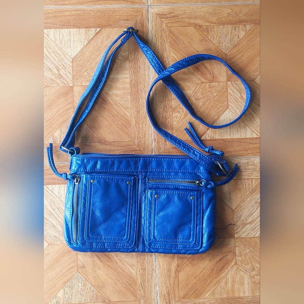 Bueno Royal Blue Leather Purse